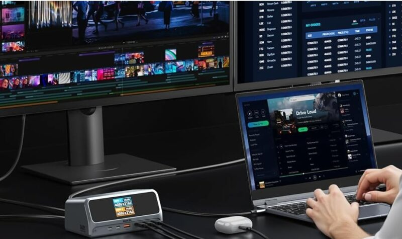 MOKiN DockPro PU1102 Docking Station showing two external displays for Windows.